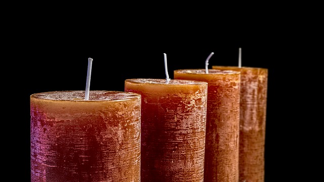 oranžové svíčky